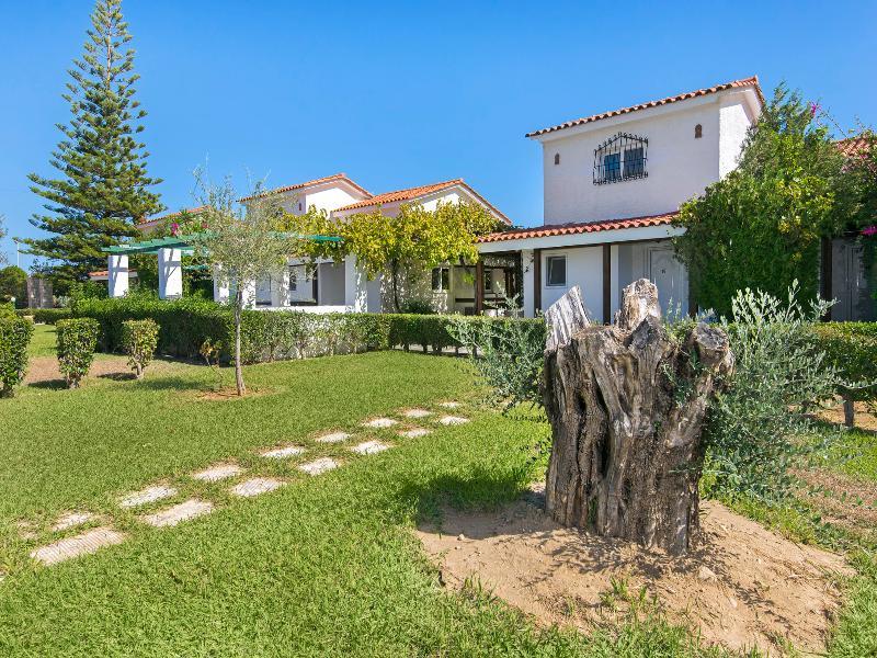 Elefteria Apts & Suites Kolymbia Bagian luar foto
