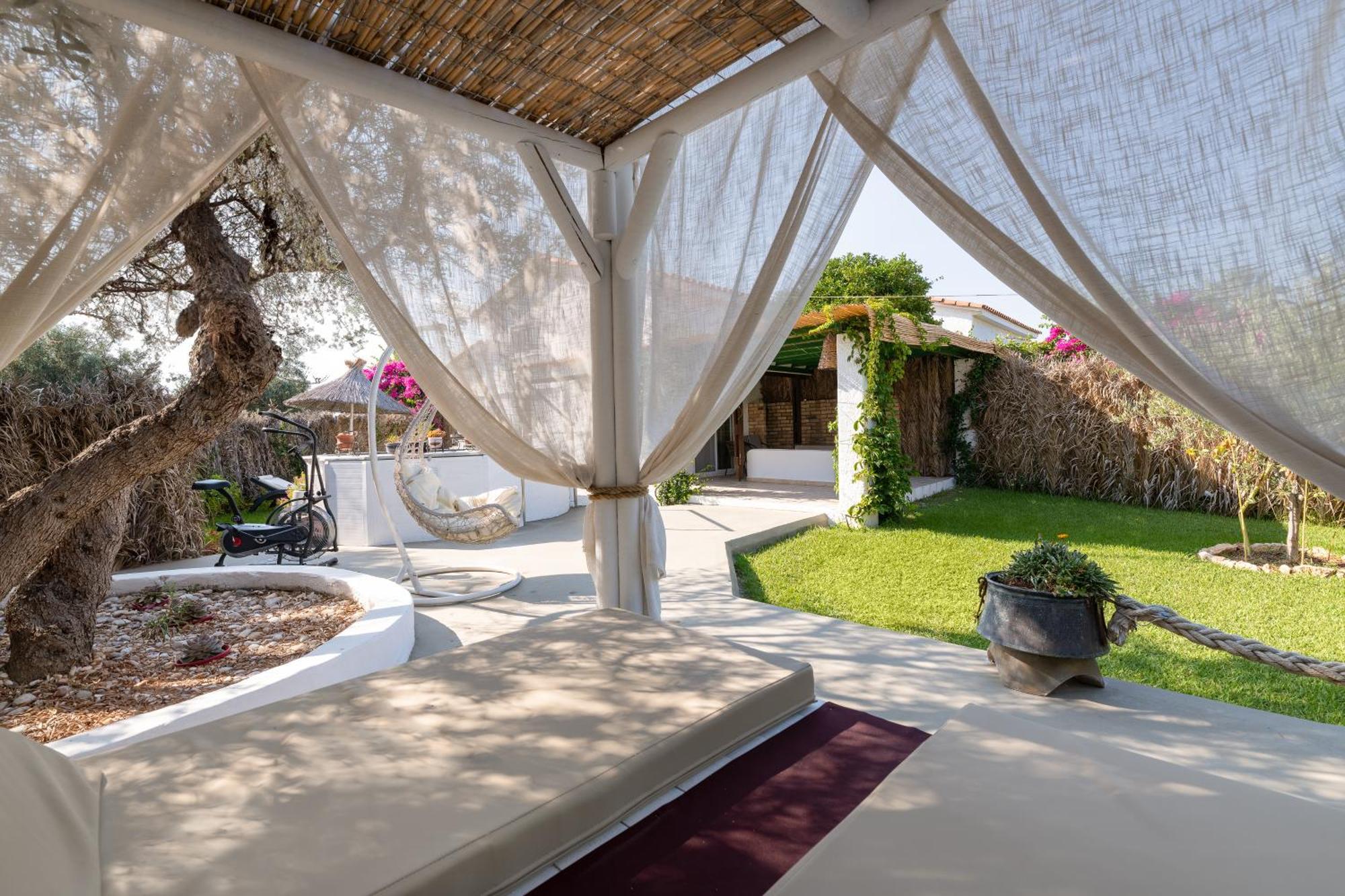 Elefteria Apts & Suites Kolymbia Bagian luar foto