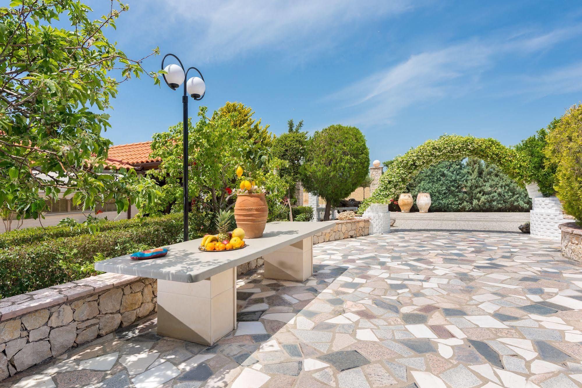 Elefteria Apts & Suites Kolymbia Bagian luar foto